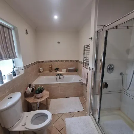 Landhuis Oyster Shared Accomadation
